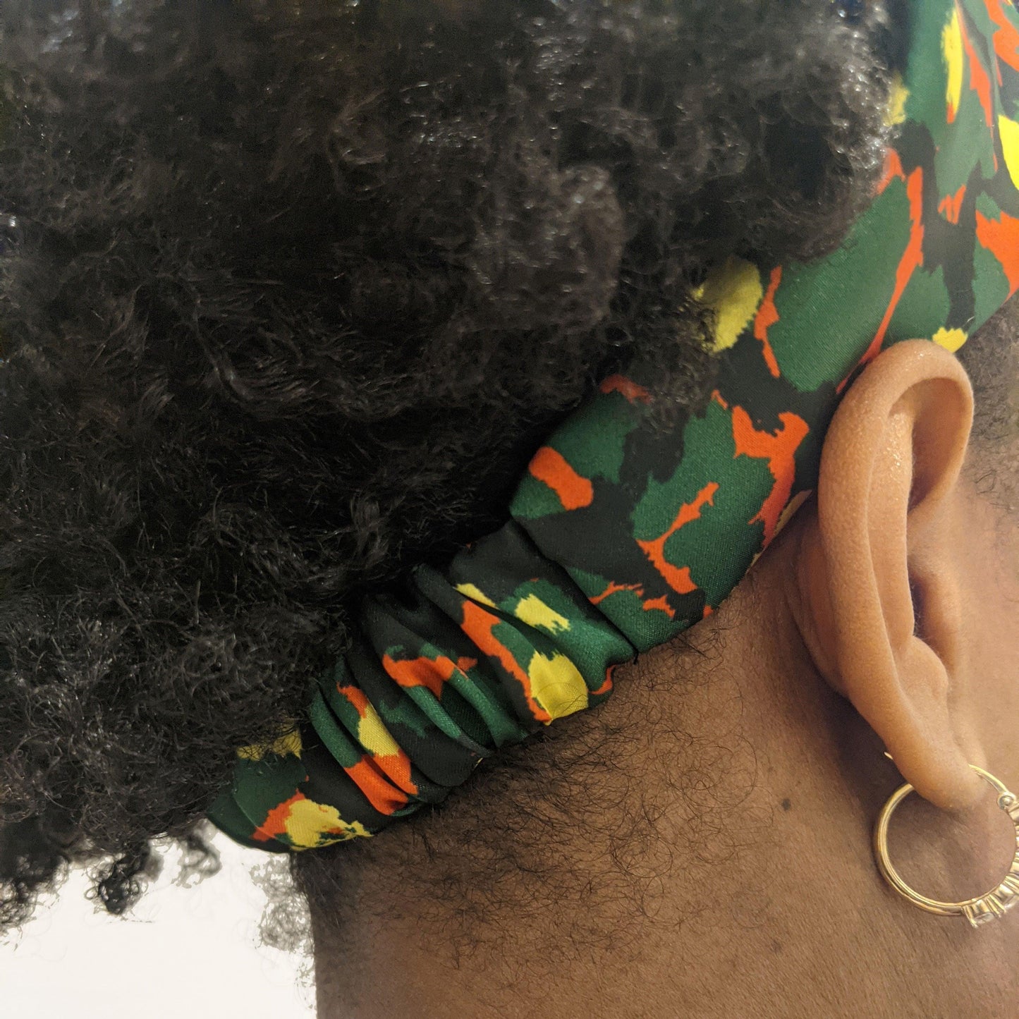 Silky Satin Turban Headband With Torto Resort Pattern - OlaOla